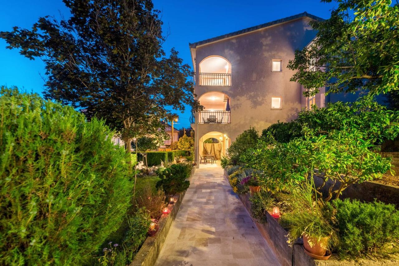 Apartments Ivanka Okrug Gornji Kültér fotó