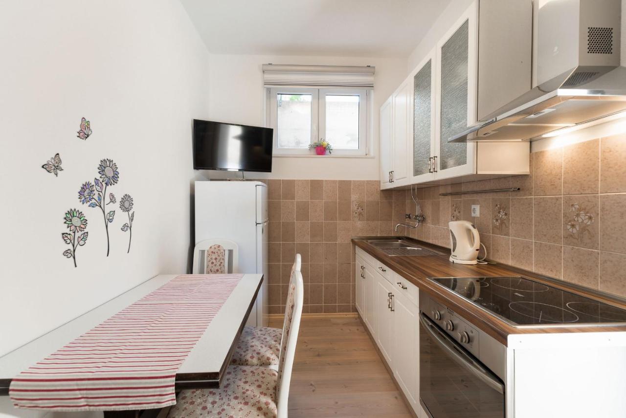 Apartments Ivanka Okrug Gornji Kültér fotó