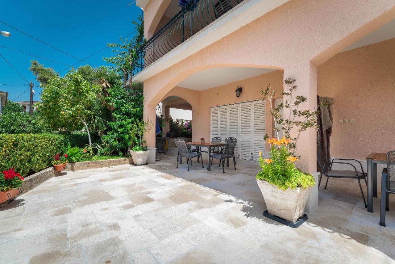 Apartments Ivanka Okrug Gornji Kültér fotó